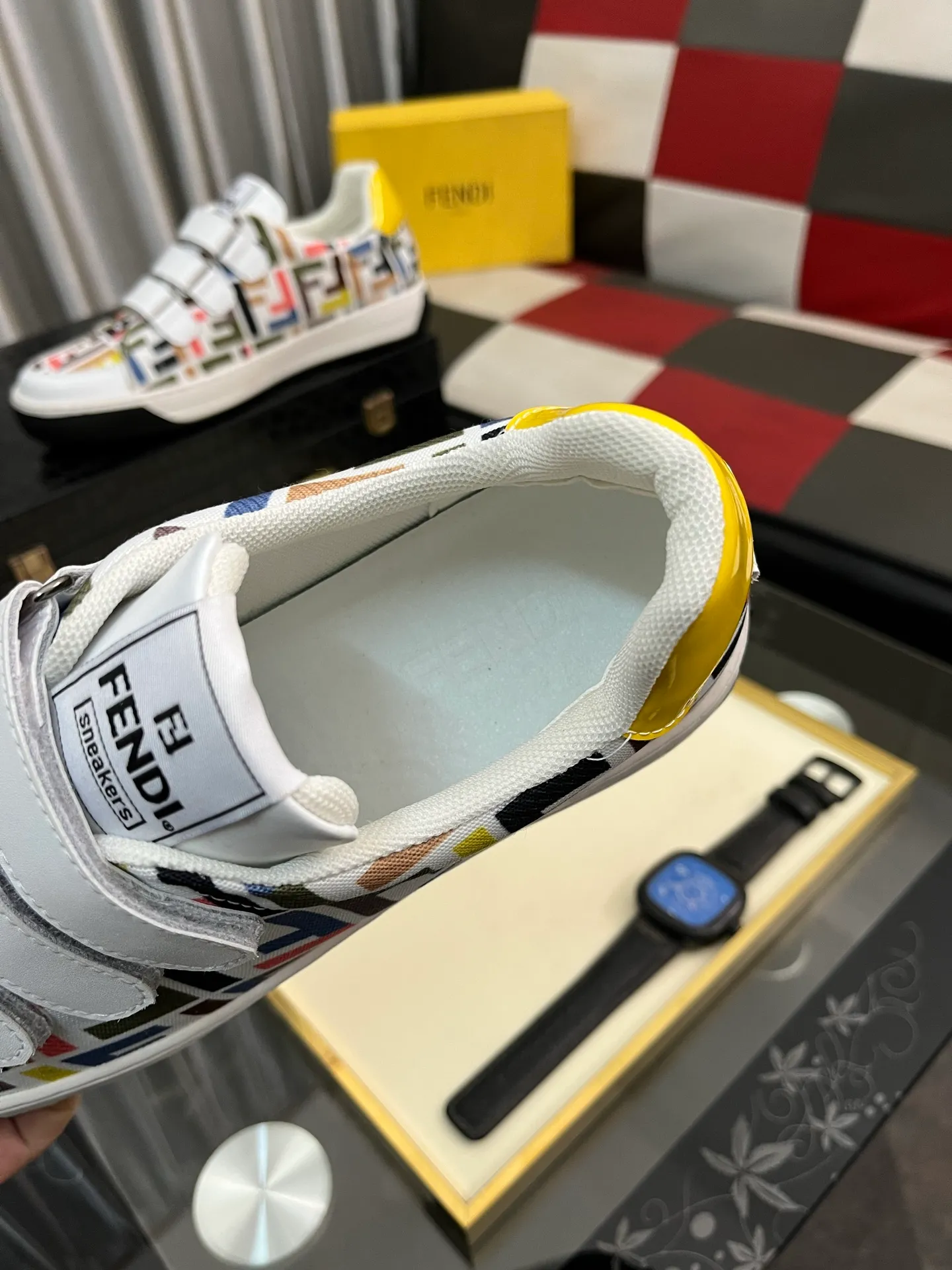 Men's Men's Shoes💰420⌚️⌚️[Fendi] Fendi's latest casual shoes for men! Available at counters simultaneously! A one-to-one replica of the original. The interior is made of top-grade sheepskin, and the original factory-supplied rubber outsole is used. Leading new fashion concepts. Matching code: 38-442️⃣Colors available